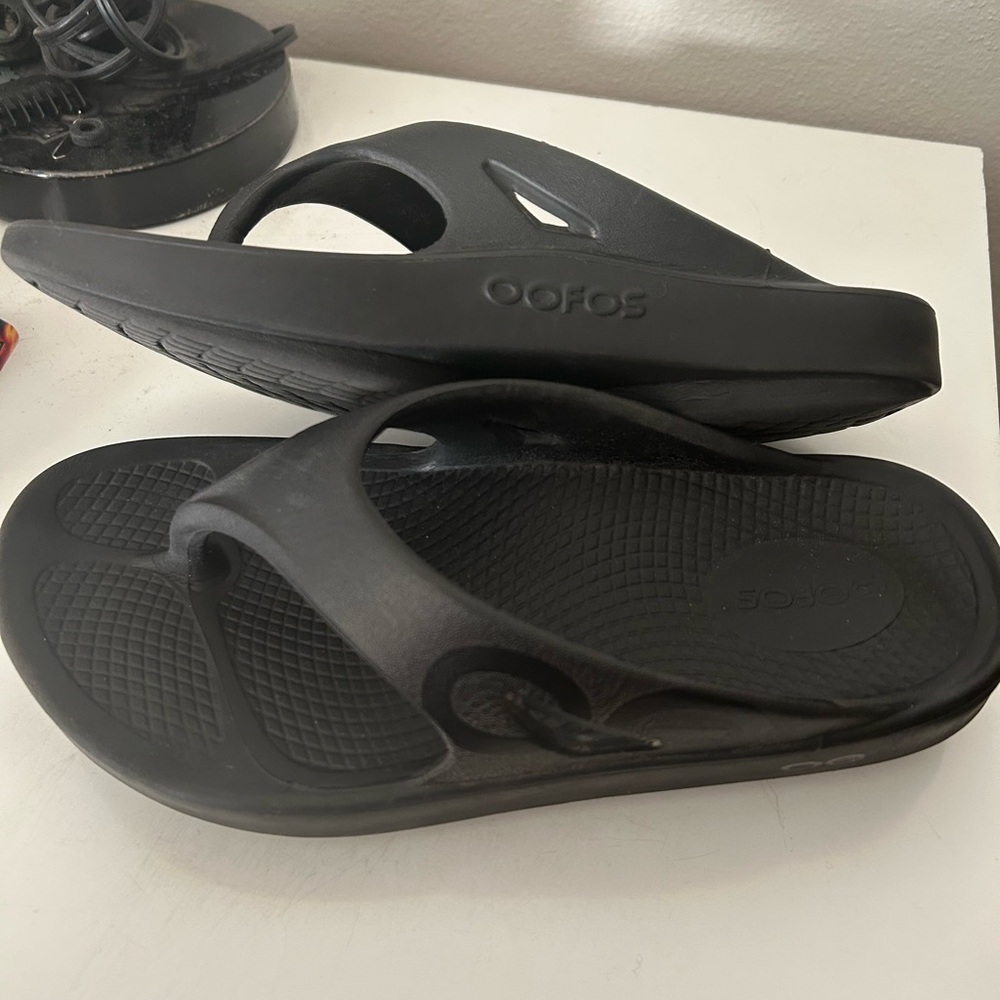 Oofos Black Slide Sandals